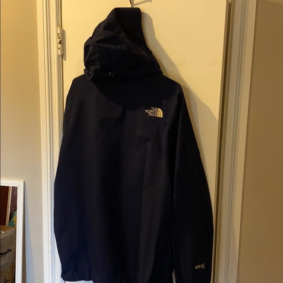 North Face waterproof windbreaker - Picture 4 of 4